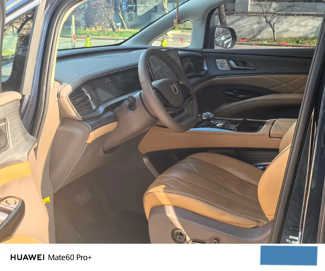 2022 HongQi HS7 3.0T 337HP V6 8AT,autocango,china used car exporter,china ev exporter,chinese used car exporter,chinese used ev exporter