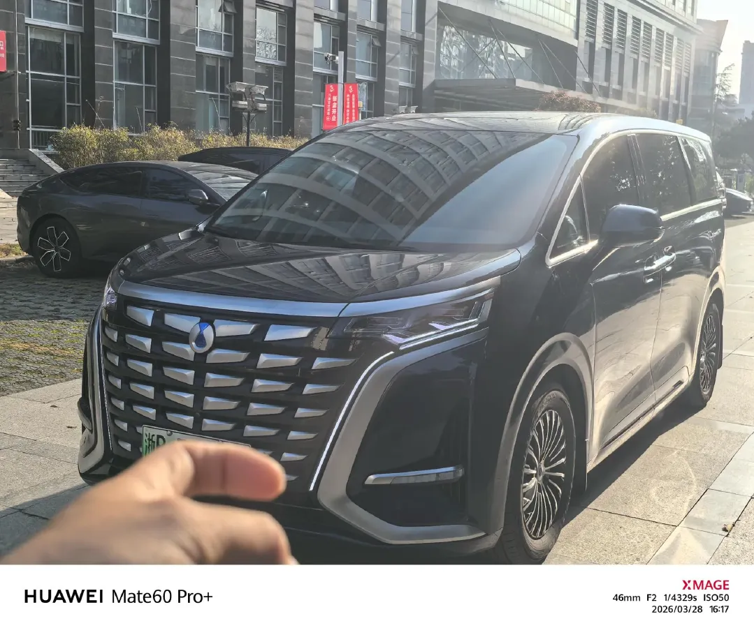 2022 HongQi HS7 3.0T 337HP V6 8AT,autocango,china used car exporter,china ev exporter,chinese used car exporter,chinese used ev exporter