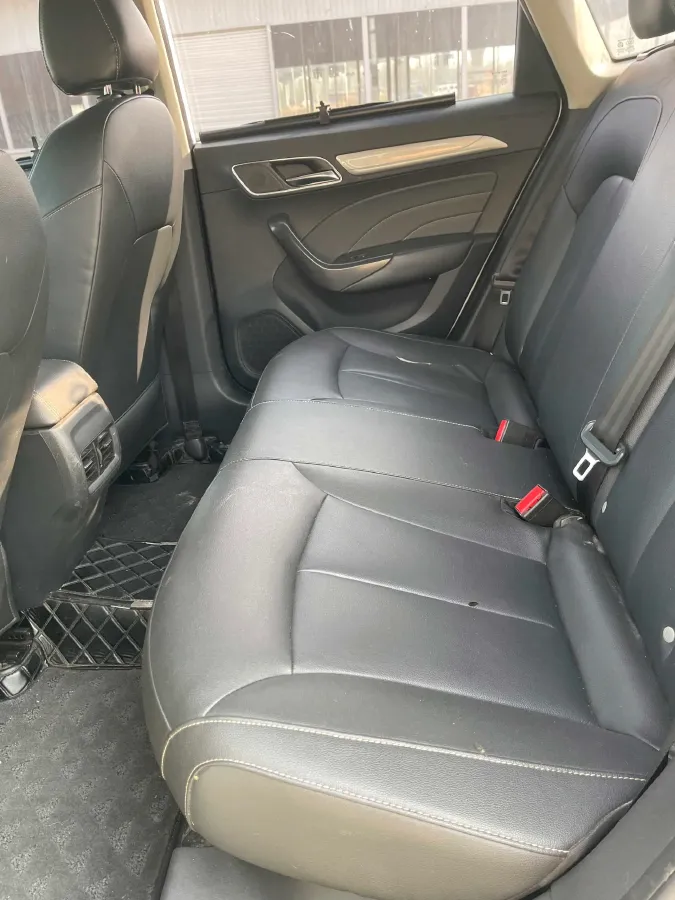 2019 Roewe i6 1.5T 169HP L4 AMT PHEV 9.1KWH,autocango,china used car exporter,china ev exporter,chinese used car exporter,chinese used ev exporter