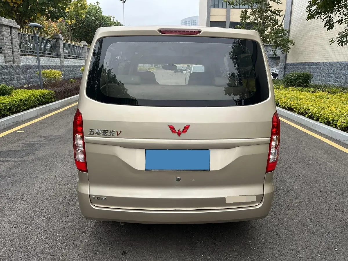 2019 WuLing HongGuang V 1.5L 99HP L4 6MT,autocango,china used car exporter,china ev exporter,chinese used car exporter,chinese used ev exporter
