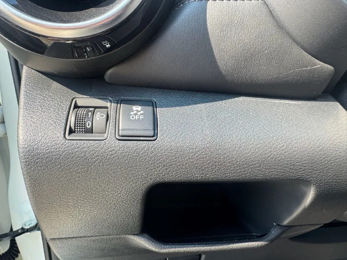 2022 Nissan Kicks 1.5L 122HP L4 CVT,autocango,china used car exporter,china ev exporter,chinese used car exporter,chinese used ev exporter