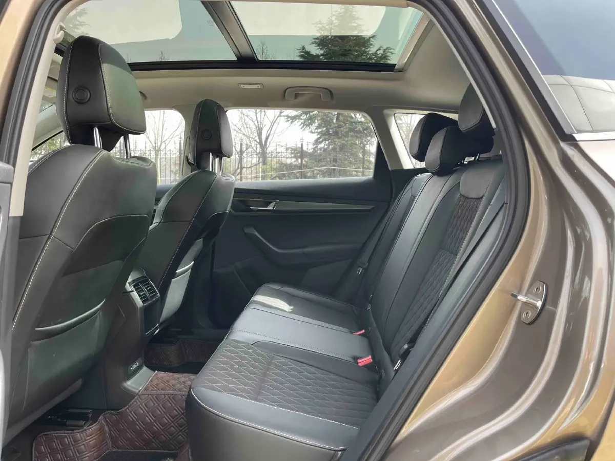 2018 Skoda Karoq 1.4T 150HP L4 7DCT,autocango,china used car exporter,china ev exporter,chinese used car exporter,chinese used ev exporter