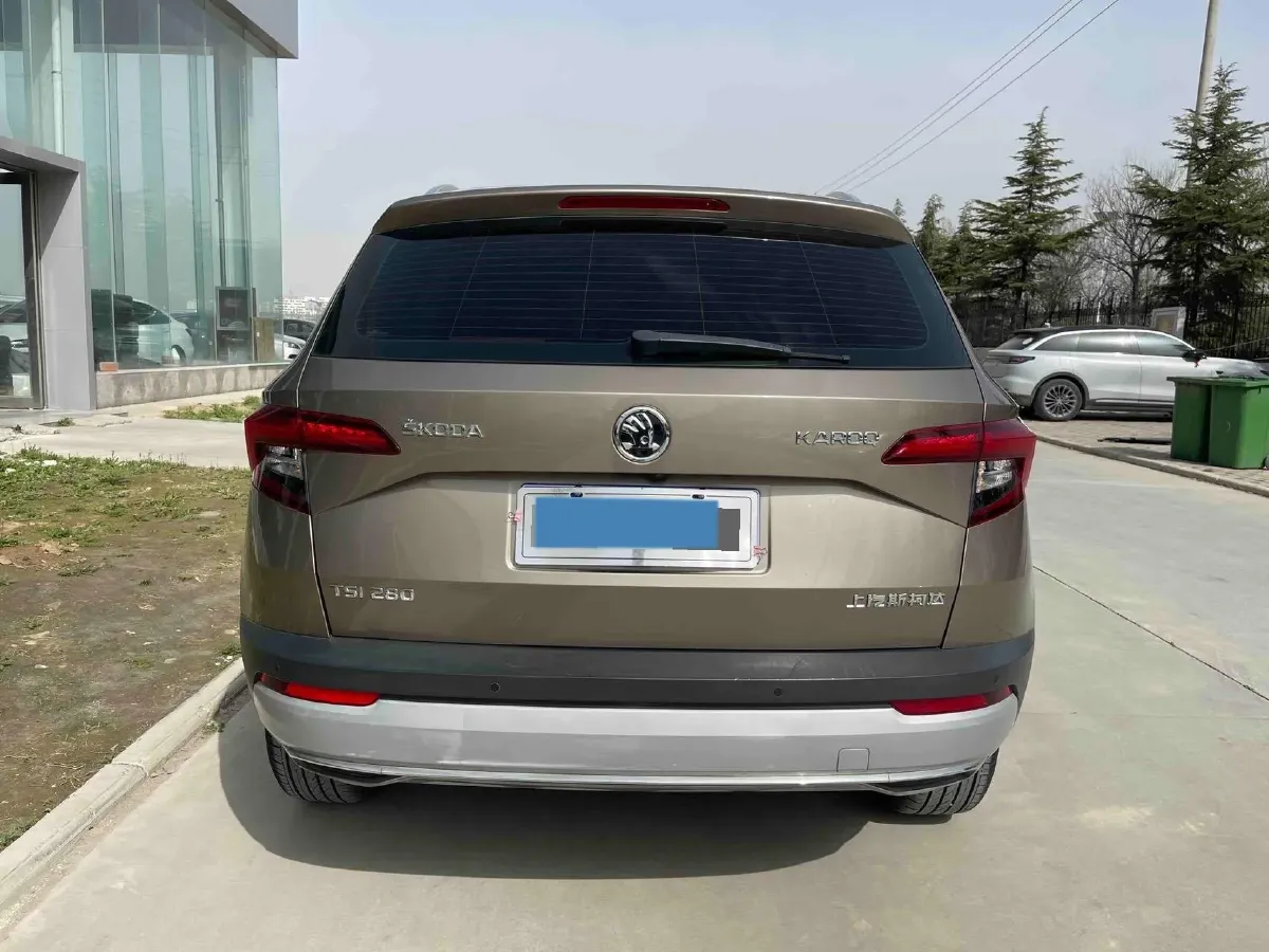 2018 Skoda Karoq 1.4T 150HP L4 7DCT,autocango,china used car exporter,china ev exporter,chinese used car exporter,chinese used ev exporter