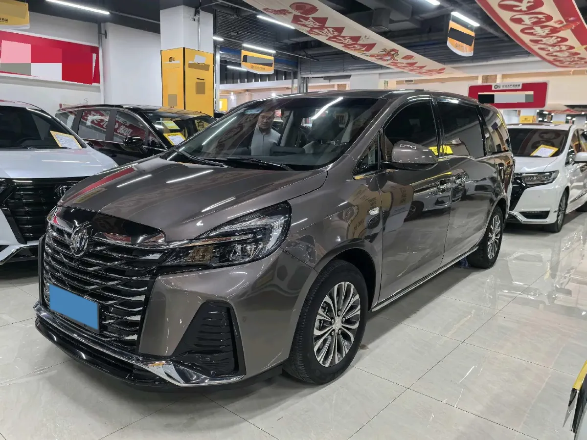 2023 Buick GL8 2.0T 237HP L4 9AT,autocango,china used car exporter,china ev exporter,chinese used car exporter,chinese used ev exporter