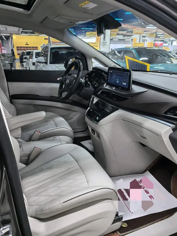 2023 Buick GL8 2.0T 237HP L4 9AT,autocango,china used car exporter,china ev exporter,chinese used car exporter,chinese used ev exporter