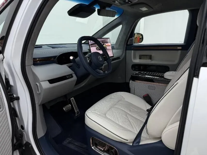 2025 Zeekr MIX BEV 76KWH,autocango,china used car exporter,china ev exporter,chinese used car exporter,chinese used ev exporter