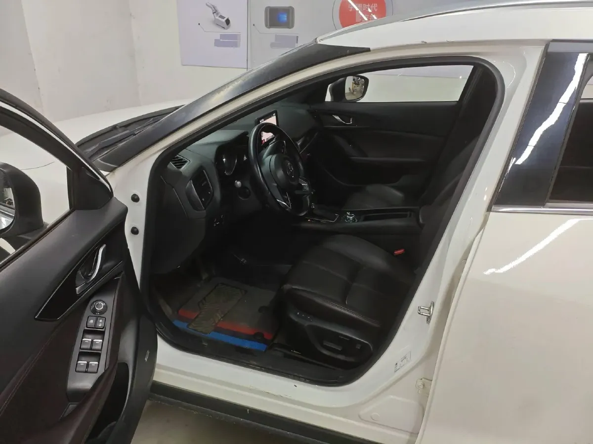 2020 Mazda CX-4 2.5L 192HP L4 6AT,autocango,china used car exporter,china ev exporter,chinese used car exporter,chinese used ev exporter