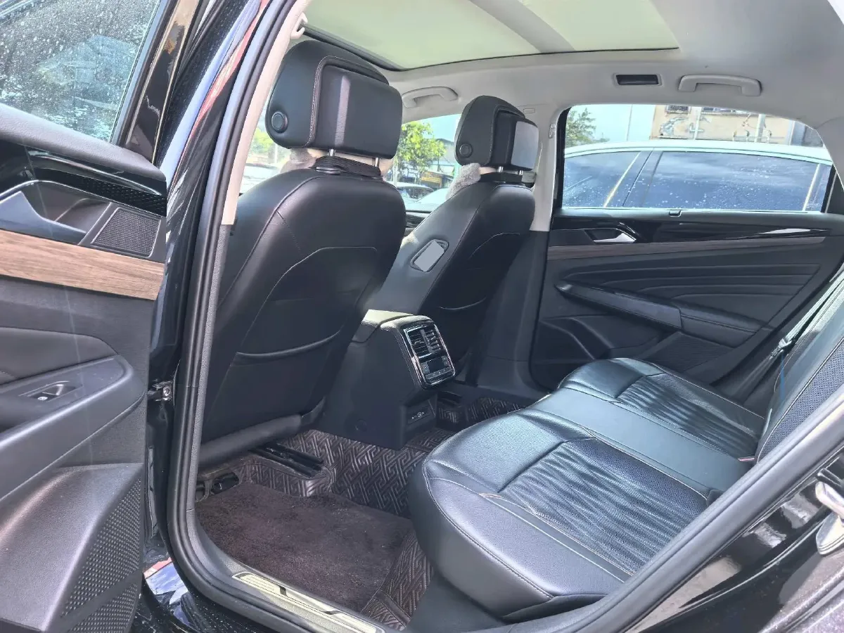 2020 Volkswagen Passat 2.0T 186HP L4 7DCT,autocango,china used car exporter,china ev exporter,chinese used car exporter,chinese used ev exporter