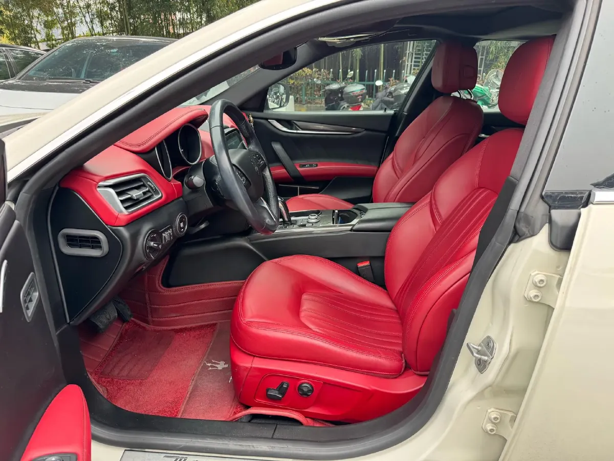 2019 Maserati Ghibli 3.0T 350HP V6 8AT,autocango,china used car exporter,china ev exporter,chinese used car exporter,chinese used ev exporter