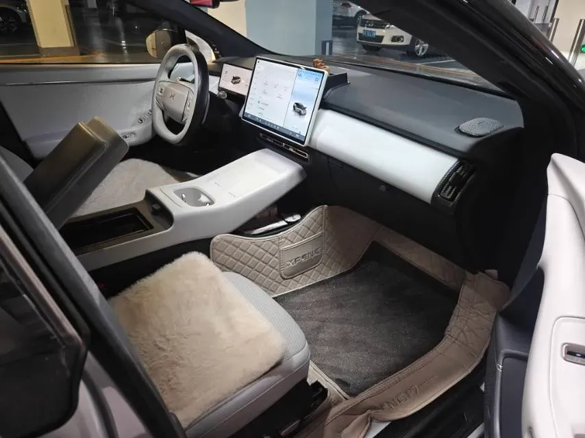 2024 Xpeng P7+ BEV 60.7KWH,autocango,china used car exporter,china ev exporter,chinese used car exporter,chinese used ev exporter