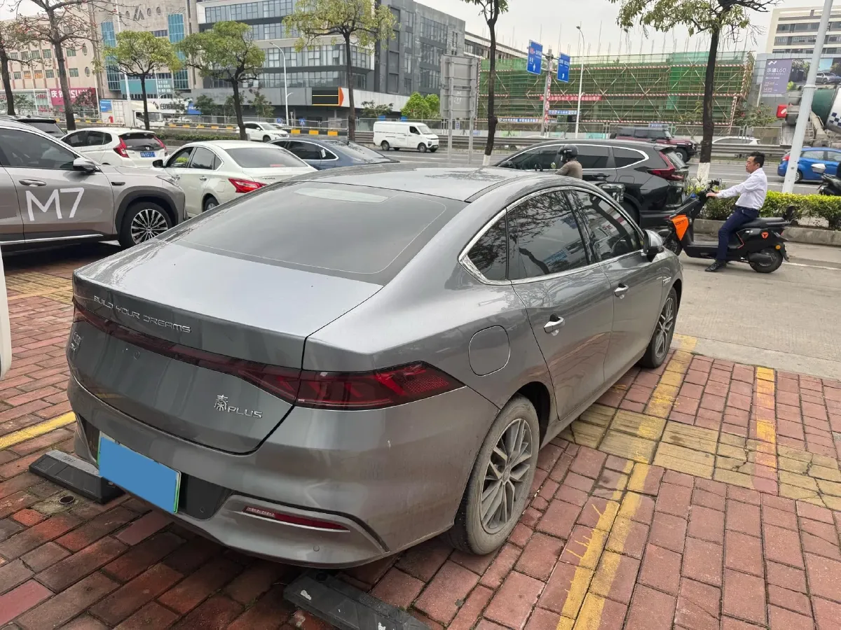 2021 Haval F7 1.5T 169HP L4 7DCT,autocango,china used car exporter,china ev exporter,chinese used car exporter,chinese used ev exporter