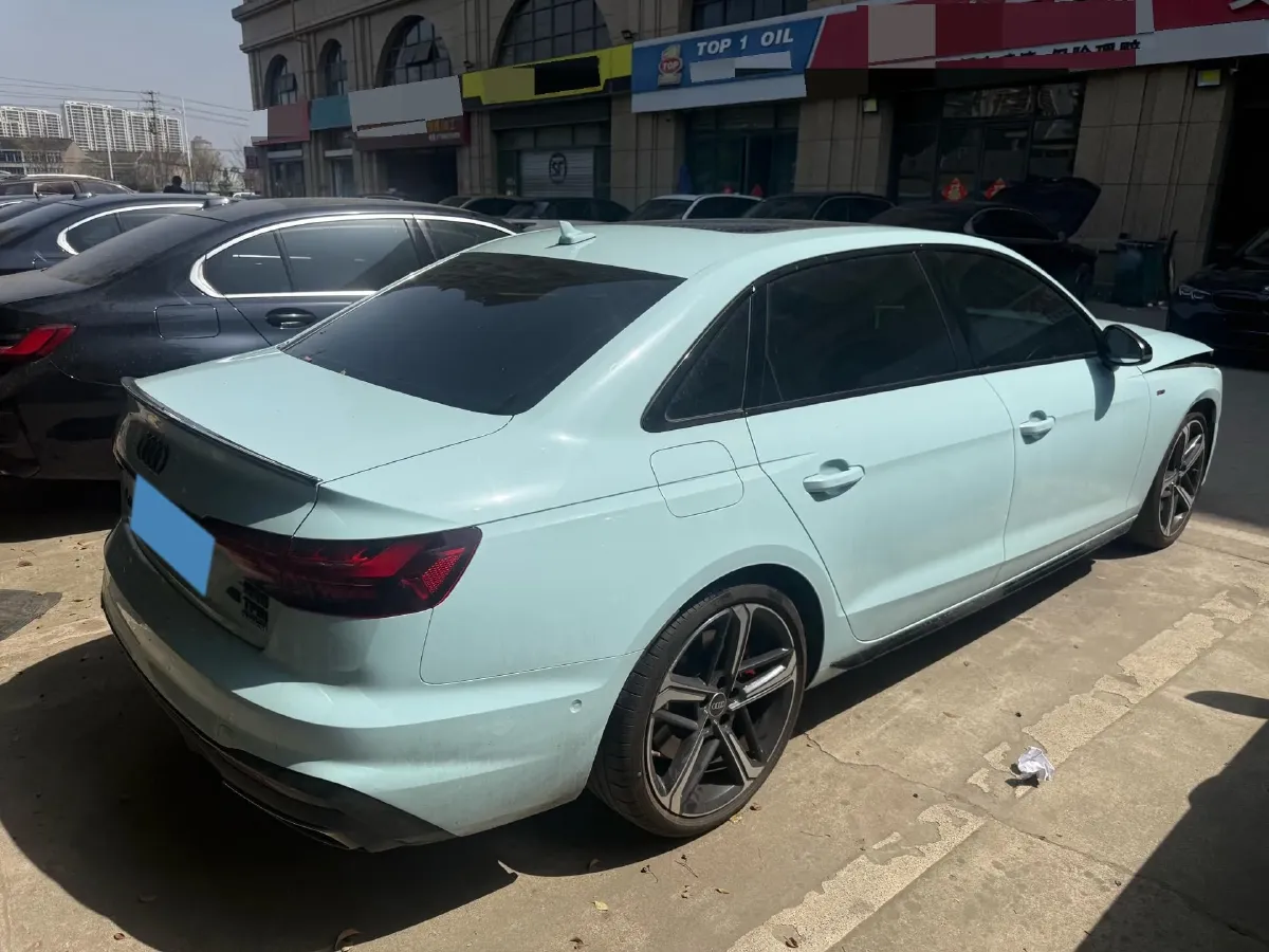 2022 Audi A4L 2.0T 252HP L4 7DCT,autocango,china used car exporter,china ev exporter,chinese used car exporter,chinese used ev exporter