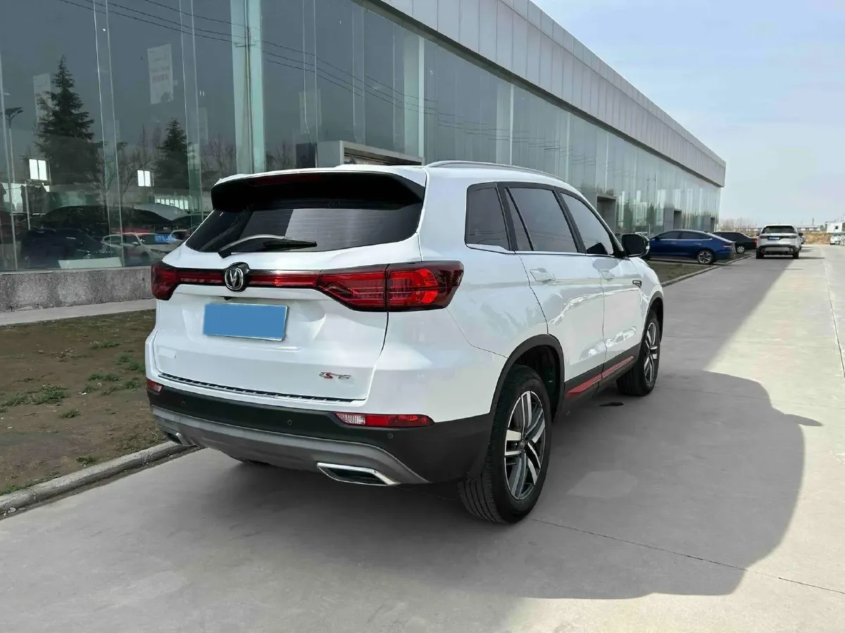 2022 ChangAn CS75 1.5T 180HP L4 7DCT,autocango,china used car exporter,china ev exporter,chinese used car exporter,chinese used ev exporter