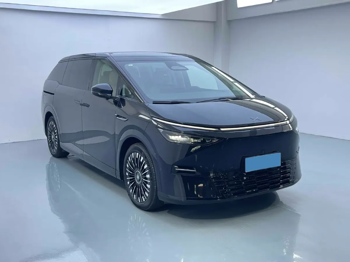 2025 Xpeng X9 BEV,autocango,china used car exporter,china ev exporter,chinese used car exporter,chinese used ev exporter