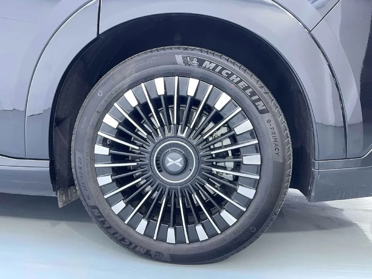 2025 Xpeng X9 BEV,autocango,china used car exporter,china ev exporter,chinese used car exporter,chinese used ev exporter