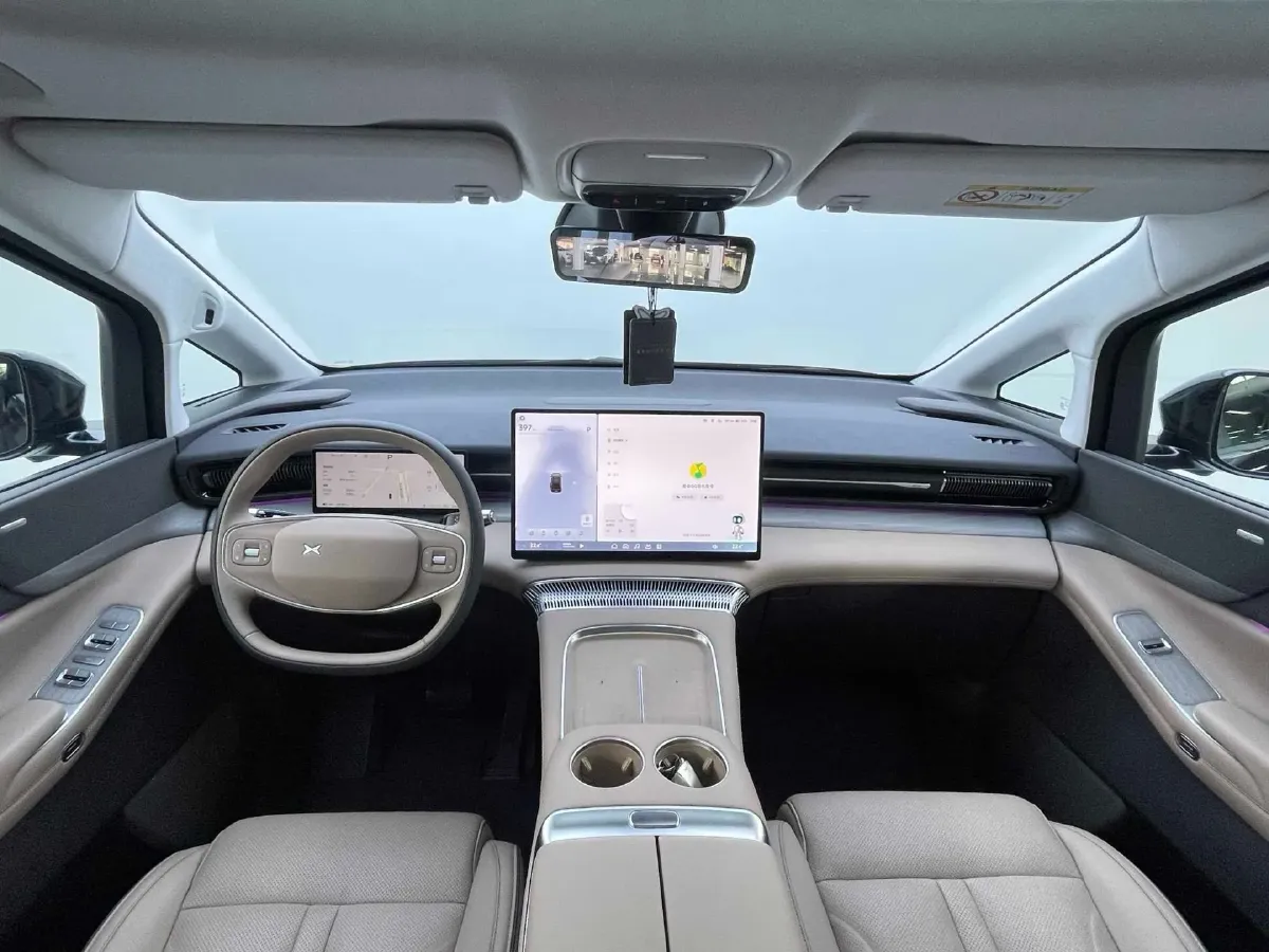 2025 Xpeng X9 BEV,autocango,china used car exporter,china ev exporter,chinese used car exporter,chinese used ev exporter