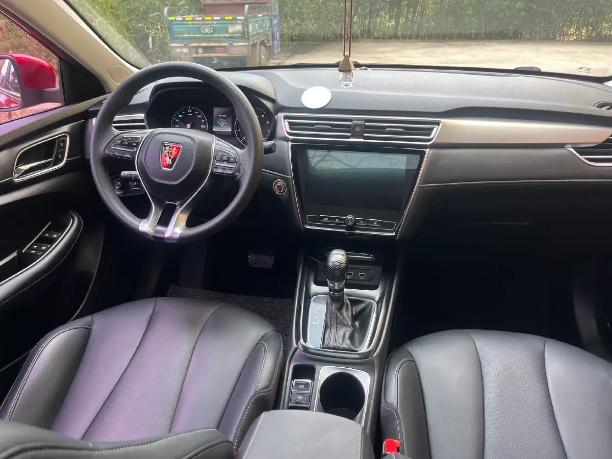 2019 Roewe i5 1.5L 120HP L4 CVT,autocango,china used car exporter,china ev exporter,chinese used car exporter,chinese used ev exporter