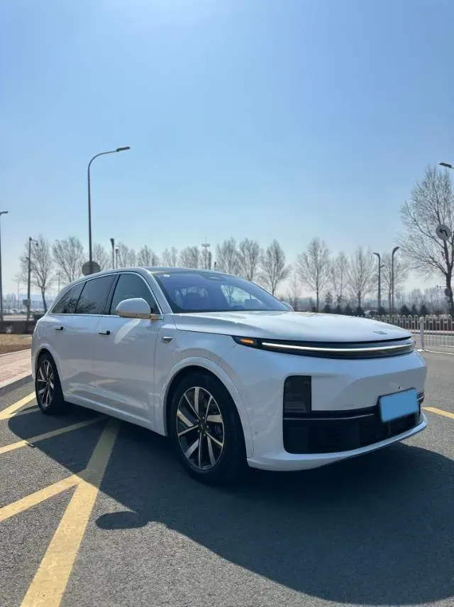 2023 Li L7 Range Extended 154HP REEV 40.9KWH,autocango,china used car exporter,china ev exporter,chinese used car exporter,chinese used ev exporter