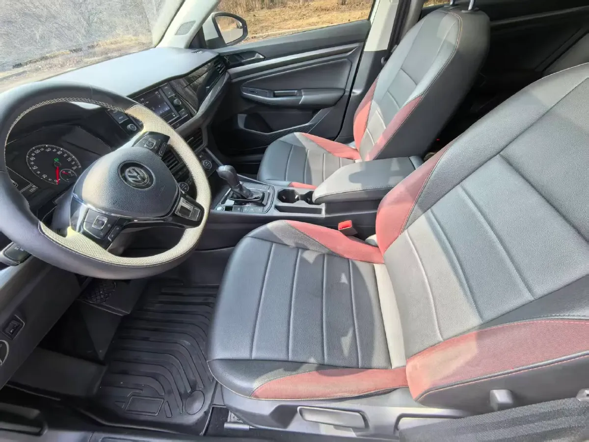 2019 HuangHai WeiLong 2.4T 218HP L4 6AT,autocango,china used car exporter,china ev exporter,chinese used car exporter,chinese used ev exporter