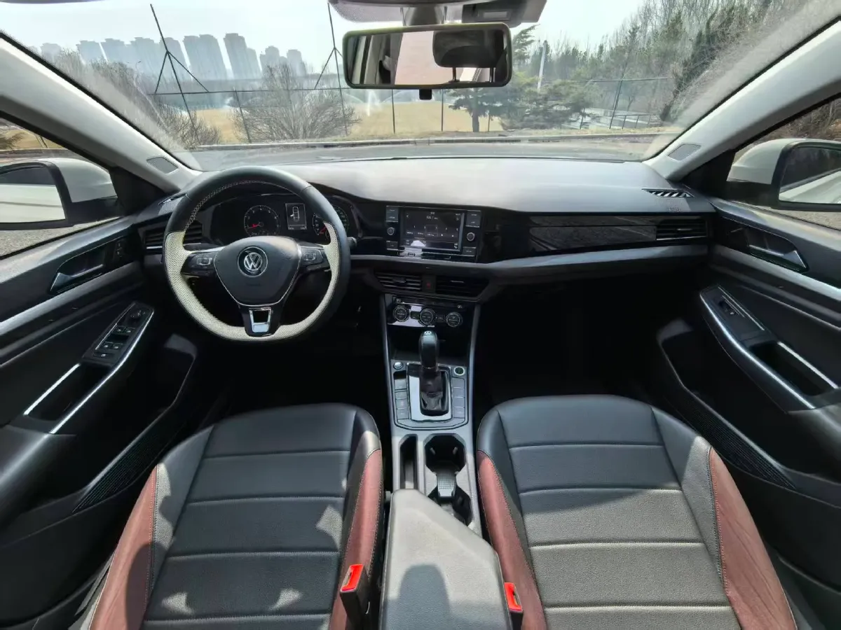 2019 HuangHai WeiLong 2.4T 218HP L4 6AT,autocango,china used car exporter,china ev exporter,chinese used car exporter,chinese used ev exporter