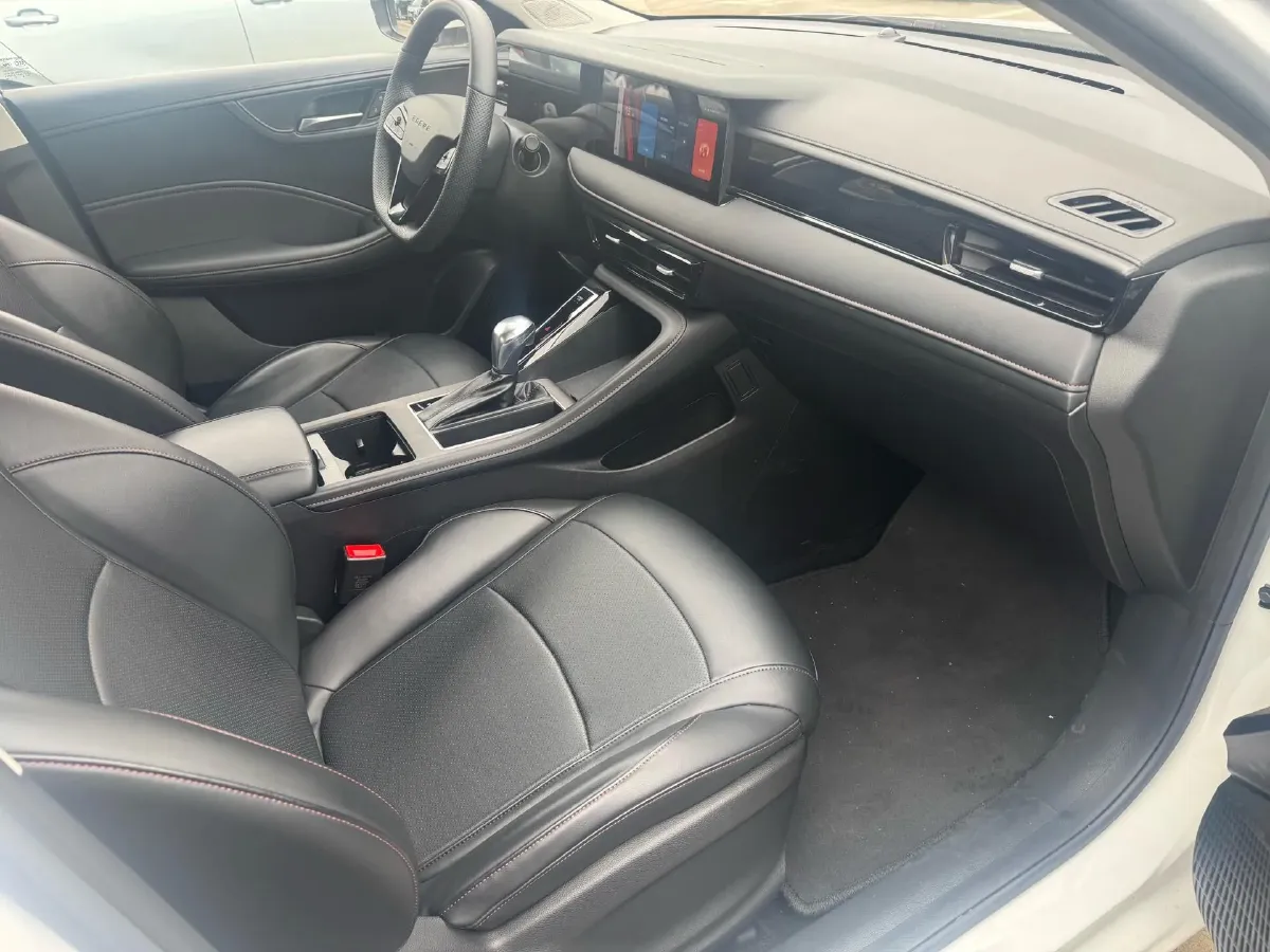 2023 Roewe i5 1.5L 129HP L4 CVT,autocango,china used car exporter,china ev exporter,chinese used car exporter,chinese used ev exporter