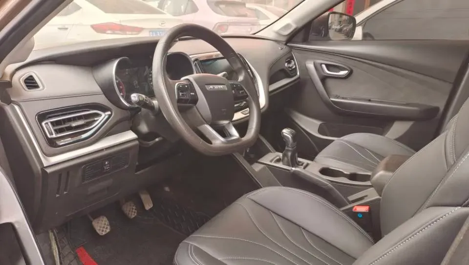 2020 Jetour X70M 1.5T 156HP L4 6MT,autocango,china used car exporter,china ev exporter,chinese used car exporter,chinese used ev exporter