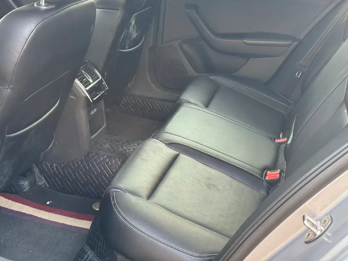 2019 Skoda Superb 1.4T 150HP L4 7DCT,autocango,china used car exporter,china ev exporter,chinese used car exporter,chinese used ev exporter