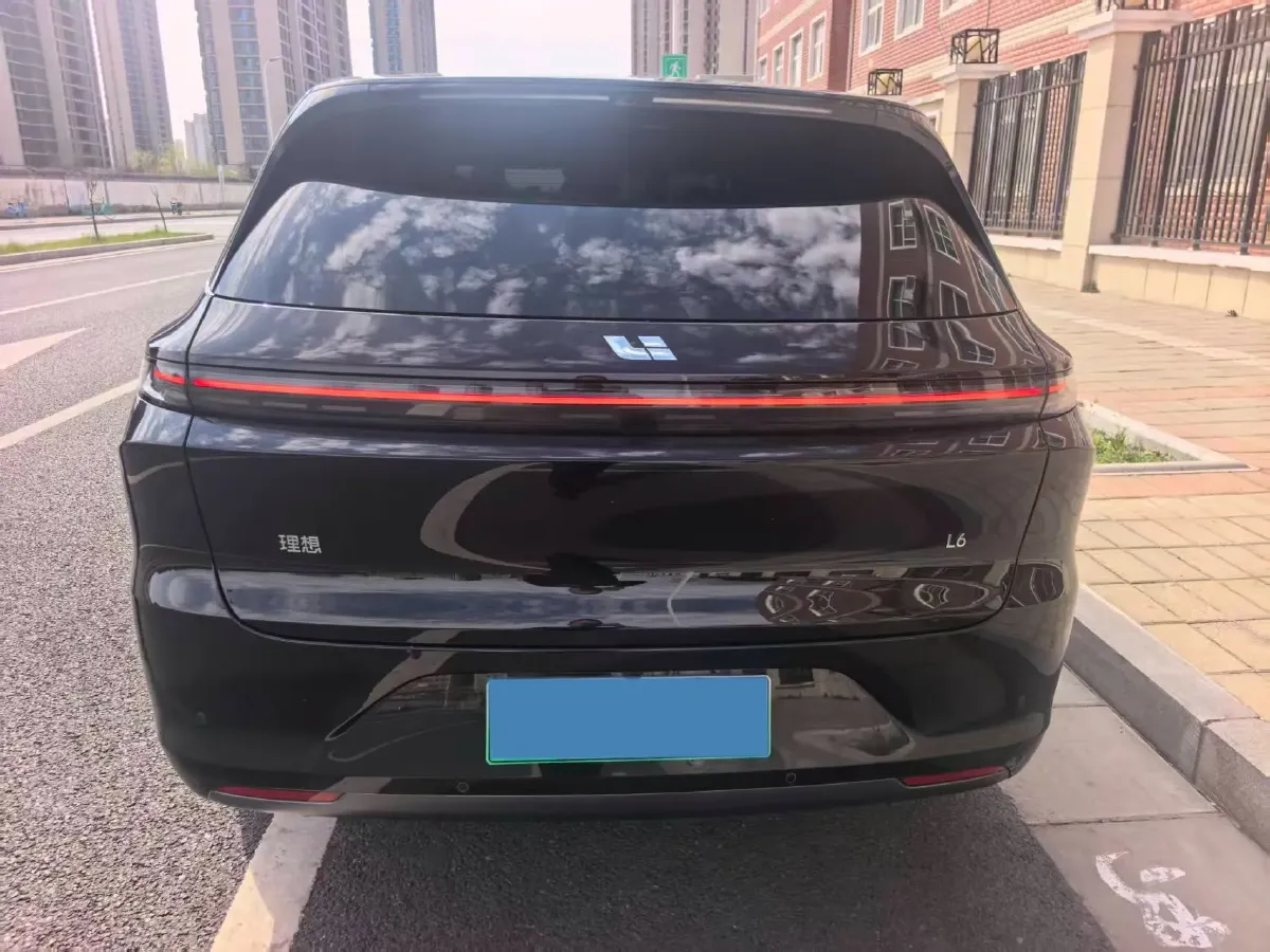 2025 Li L6 Range Extended 154HP L4 REEV,autocango,china used car exporter,china ev exporter,chinese used car exporter,chinese used ev exporter