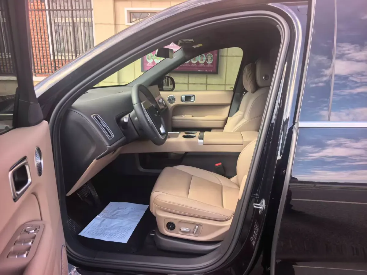 2025 Li L6 Range Extended 154HP L4 REEV,autocango,china used car exporter,china ev exporter,chinese used car exporter,chinese used ev exporter