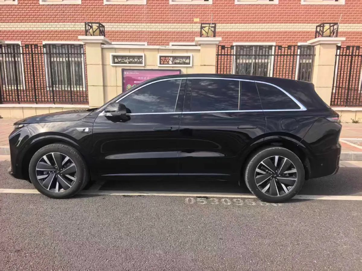 2025 Li L6 Range Extended 154HP L4 REEV,autocango,china used car exporter,china ev exporter,chinese used car exporter,chinese used ev exporter