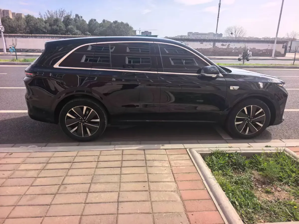 2025 Li L6 Range Extended 154HP L4 REEV,autocango,china used car exporter,china ev exporter,chinese used car exporter,chinese used ev exporter