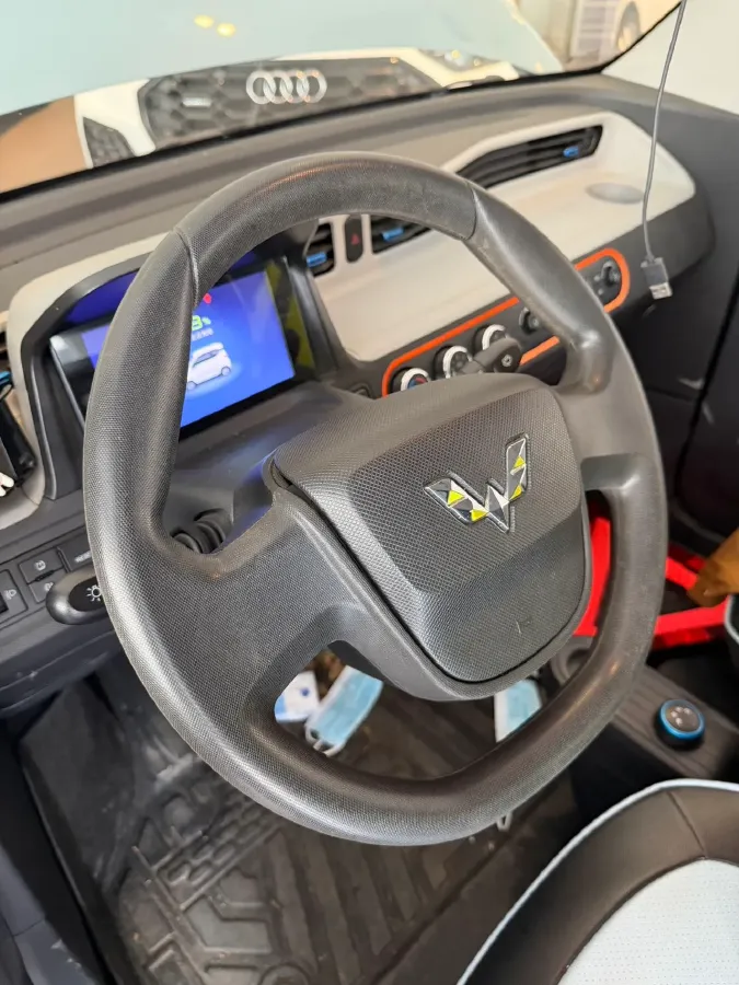 2020 WuLing HongGuang MINI EV BEV 9.3KWH,autocango,china used car exporter,china ev exporter,chinese used car exporter,chinese used ev exporter