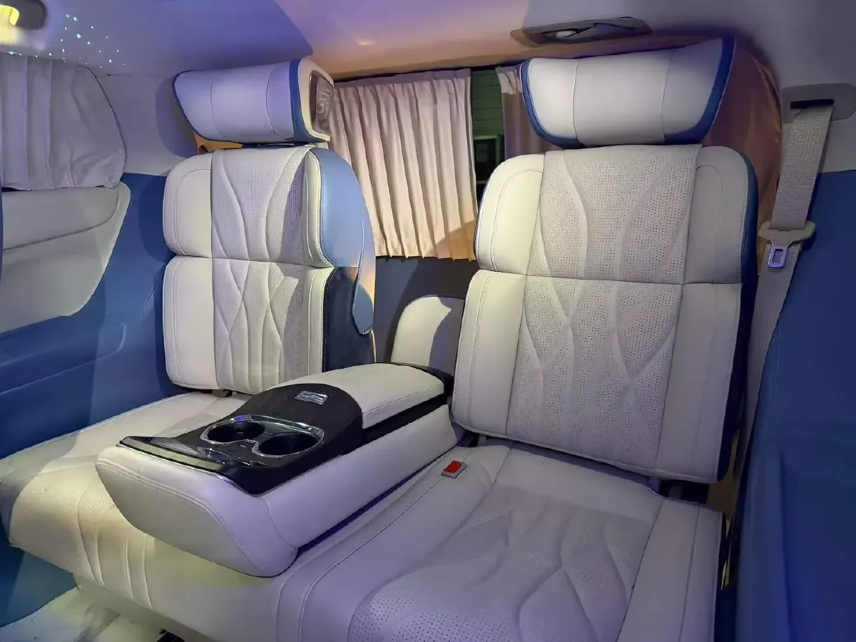 2022 Buick GL8 2.0T 237HP L4 9AT,autocango,china used car exporter,china ev exporter,chinese used car exporter,chinese used ev exporter