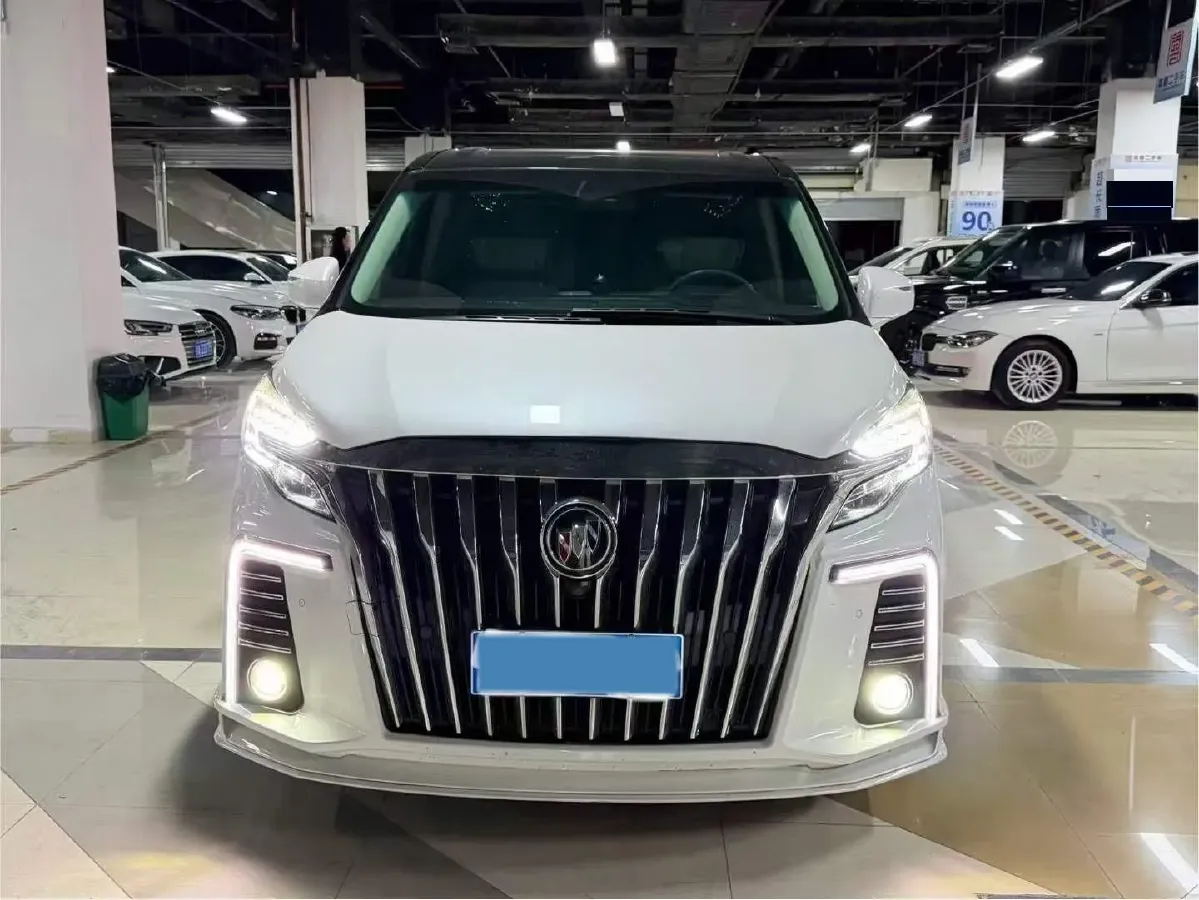2022 Buick GL8 2.0T 237HP L4 9AT,autocango,china used car exporter,china ev exporter,chinese used car exporter,chinese used ev exporter
