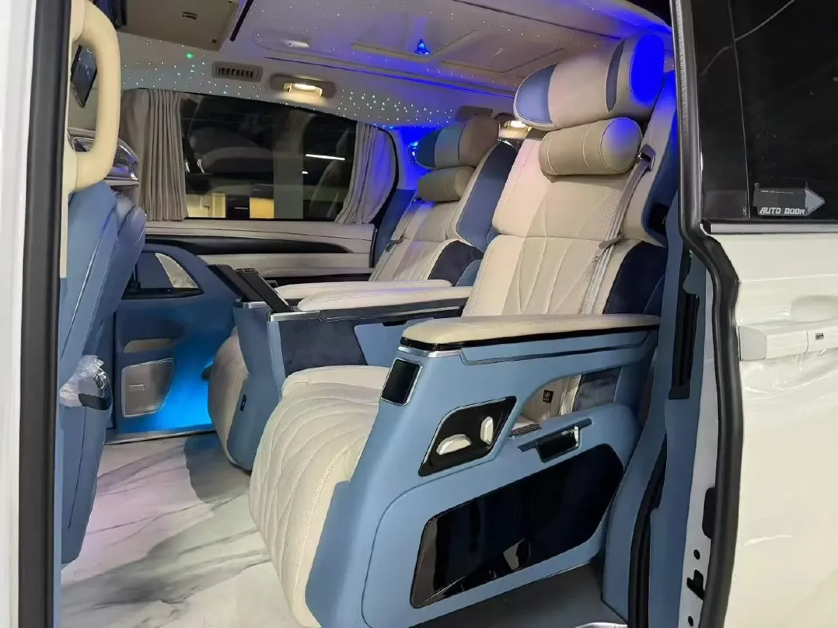 2022 Buick GL8 2.0T 237HP L4 9AT,autocango,china used car exporter,china ev exporter,chinese used car exporter,chinese used ev exporter