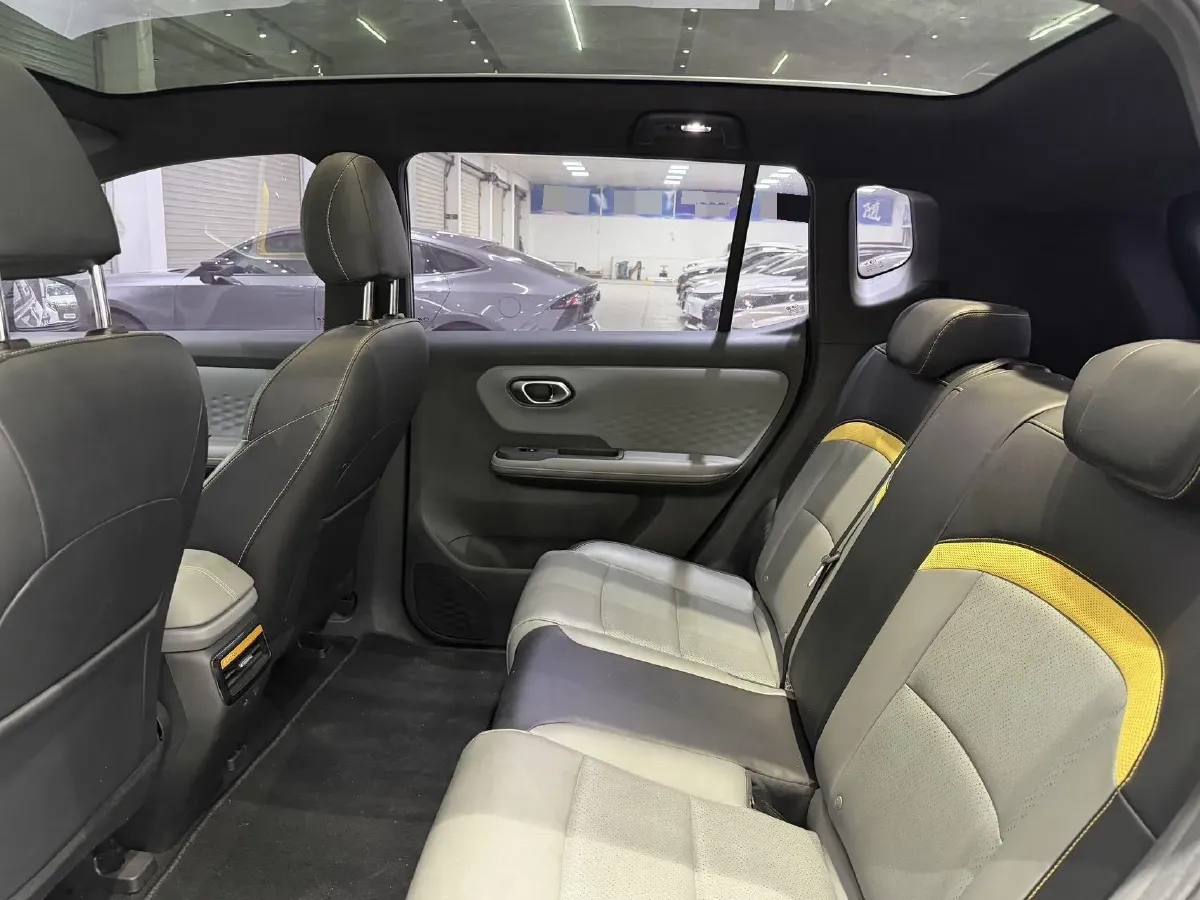 2022 Geely Okavango 1.8T 184HP L4 7DCT,autocango,china used car exporter,china ev exporter,chinese used car exporter,chinese used ev exporter