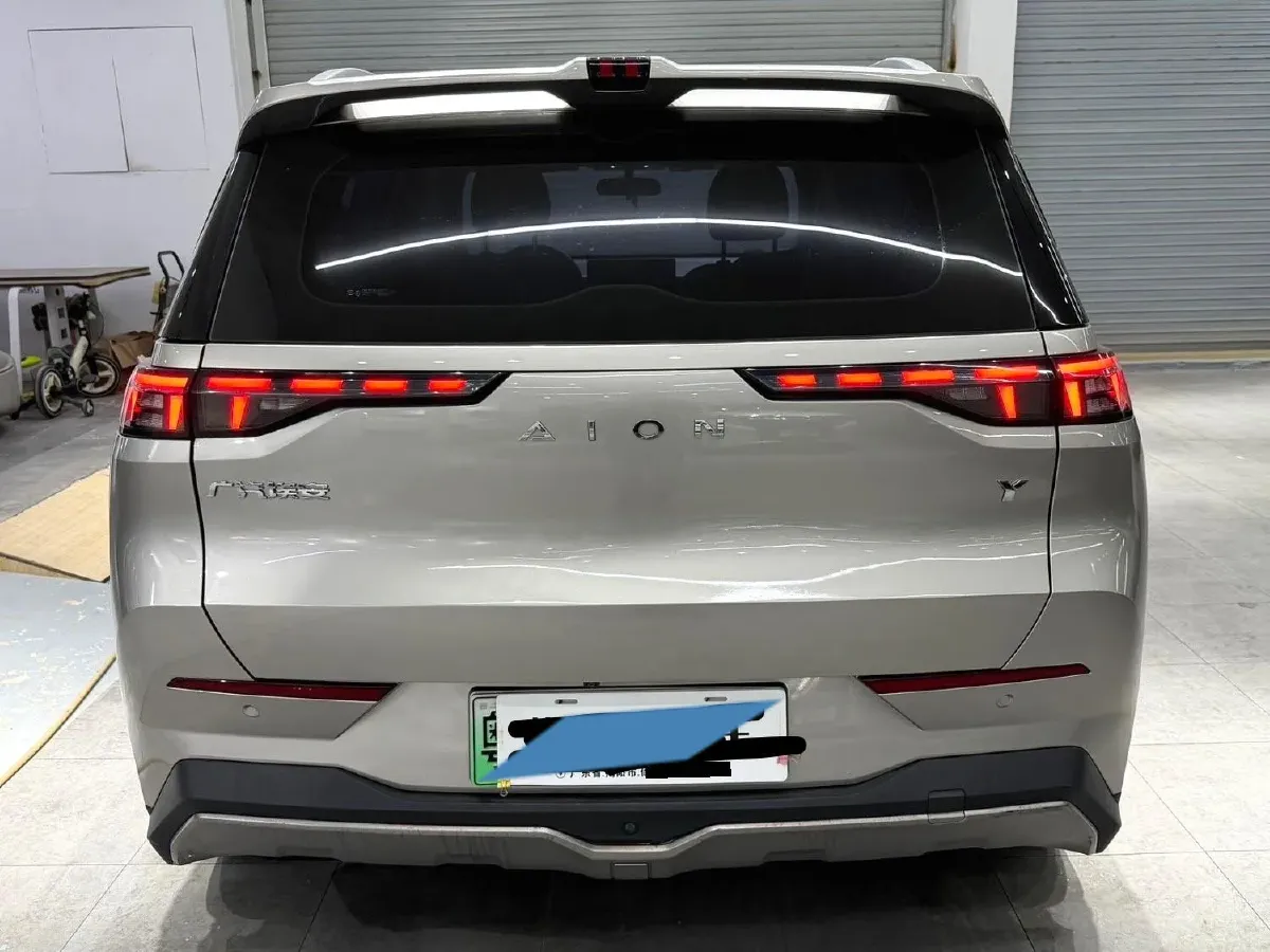 2022 Geely Okavango 1.8T 184HP L4 7DCT,autocango,china used car exporter,china ev exporter,chinese used car exporter,chinese used ev exporter