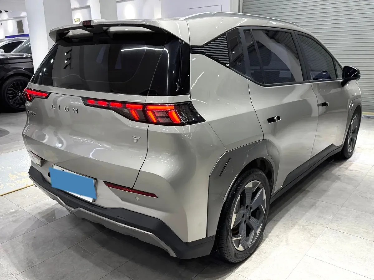 2022 Geely Okavango 1.8T 184HP L4 7DCT,autocango,china used car exporter,china ev exporter,chinese used car exporter,chinese used ev exporter