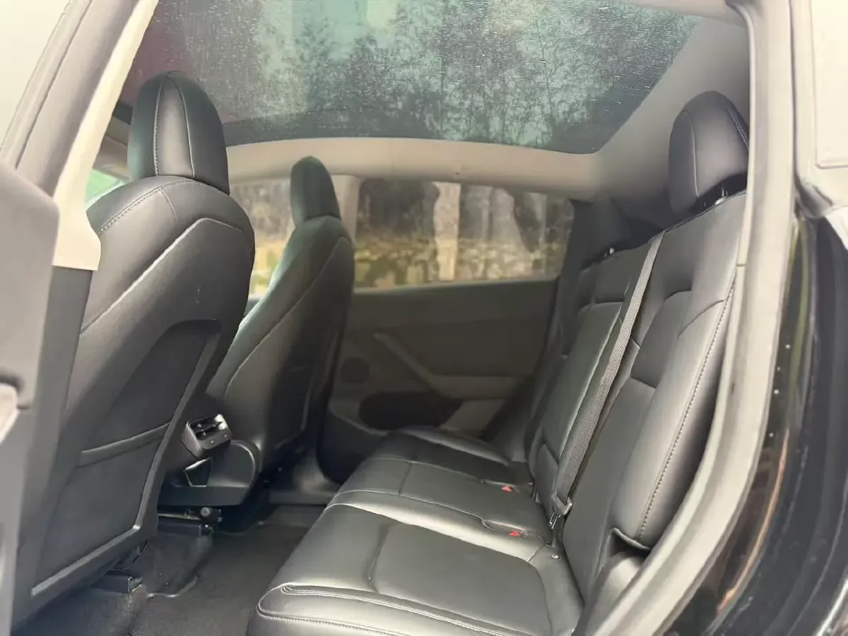 2021 Tesla Model Y BEV 60KWH,autocango,china used car exporter,china ev exporter,chinese used car exporter,chinese used ev exporter