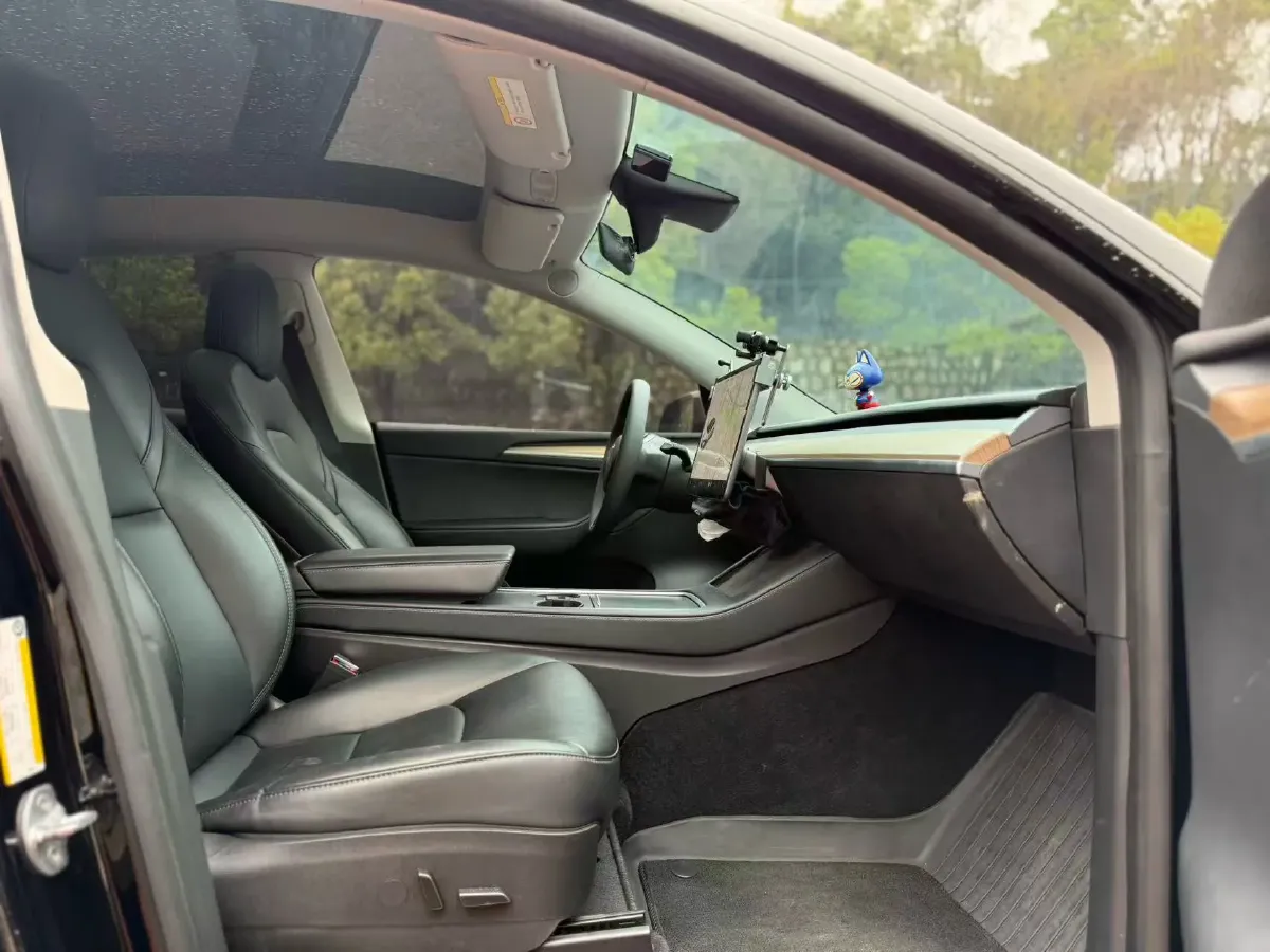 2021 Tesla Model Y BEV 60KWH,autocango,china used car exporter,china ev exporter,chinese used car exporter,chinese used ev exporter