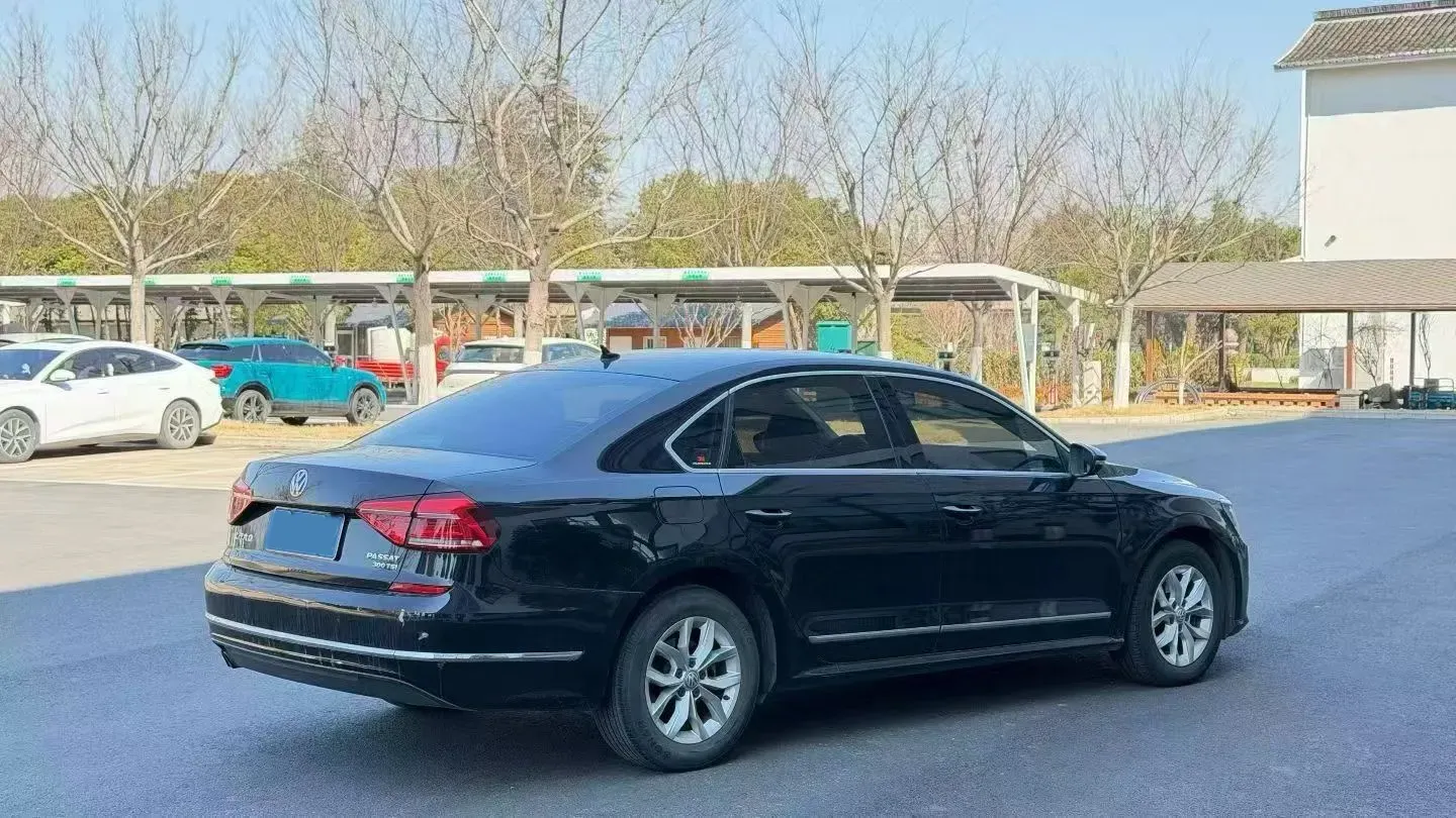 2015 Volkswagen Passat 1.8T 160HP L4 6AT,autocango,china used car exporter,china ev exporter,chinese used car exporter,chinese used ev exporter