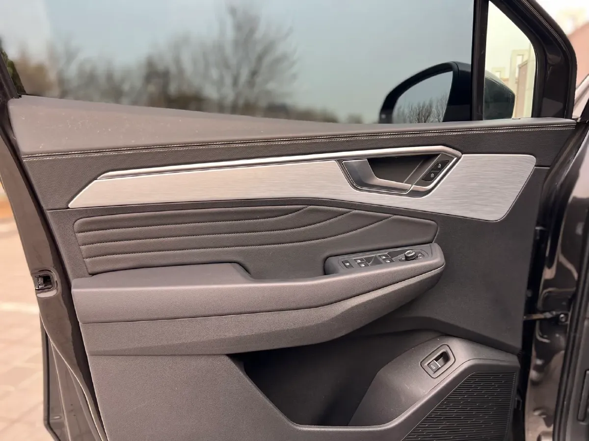 2024 Volkswagen Talagon 2.0T 220HP L4 7DCT,autocango,china used car exporter,china ev exporter,chinese used car exporter,chinese used ev exporter