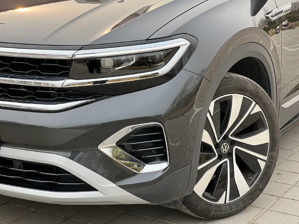 2024 Volkswagen Talagon 2.0T 220HP L4 7DCT,autocango,china used car exporter,china ev exporter,chinese used car exporter,chinese used ev exporter