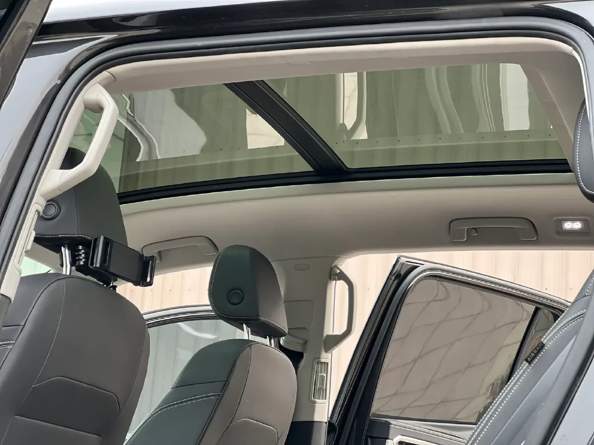 2024 Volkswagen Talagon 2.0T 220HP L4 7DCT,autocango,china used car exporter,china ev exporter,chinese used car exporter,chinese used ev exporter