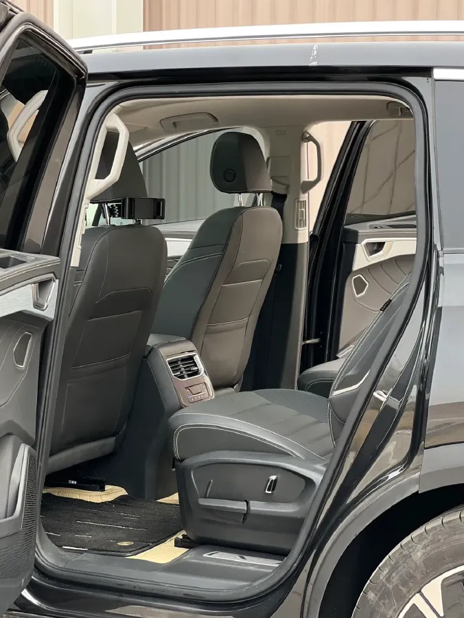 2024 Volkswagen Talagon 2.0T 220HP L4 7DCT,autocango,china used car exporter,china ev exporter,chinese used car exporter,chinese used ev exporter