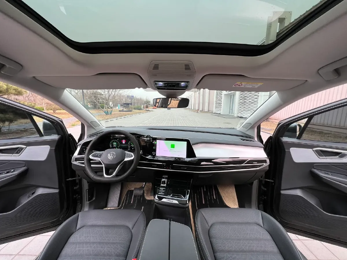 2024 Volkswagen Talagon 2.0T 220HP L4 7DCT,autocango,china used car exporter,china ev exporter,chinese used car exporter,chinese used ev exporter