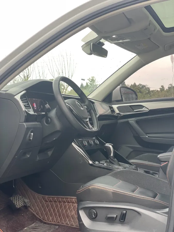 2021 Volkswagen Tayron 2.0T 186HP L4 7DCT,autocango,china used car exporter,china ev exporter,chinese used car exporter,chinese used ev exporter