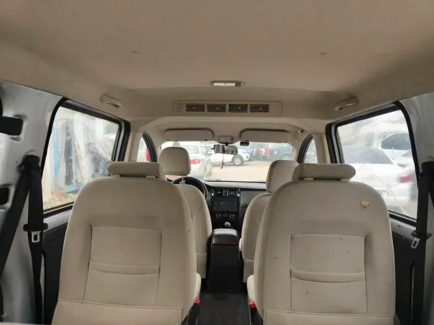 2016 WuLing RongGuang V 1.5L 112HP L4 5MT,autocango,china used car exporter,china ev exporter,chinese used car exporter,chinese used ev exporter