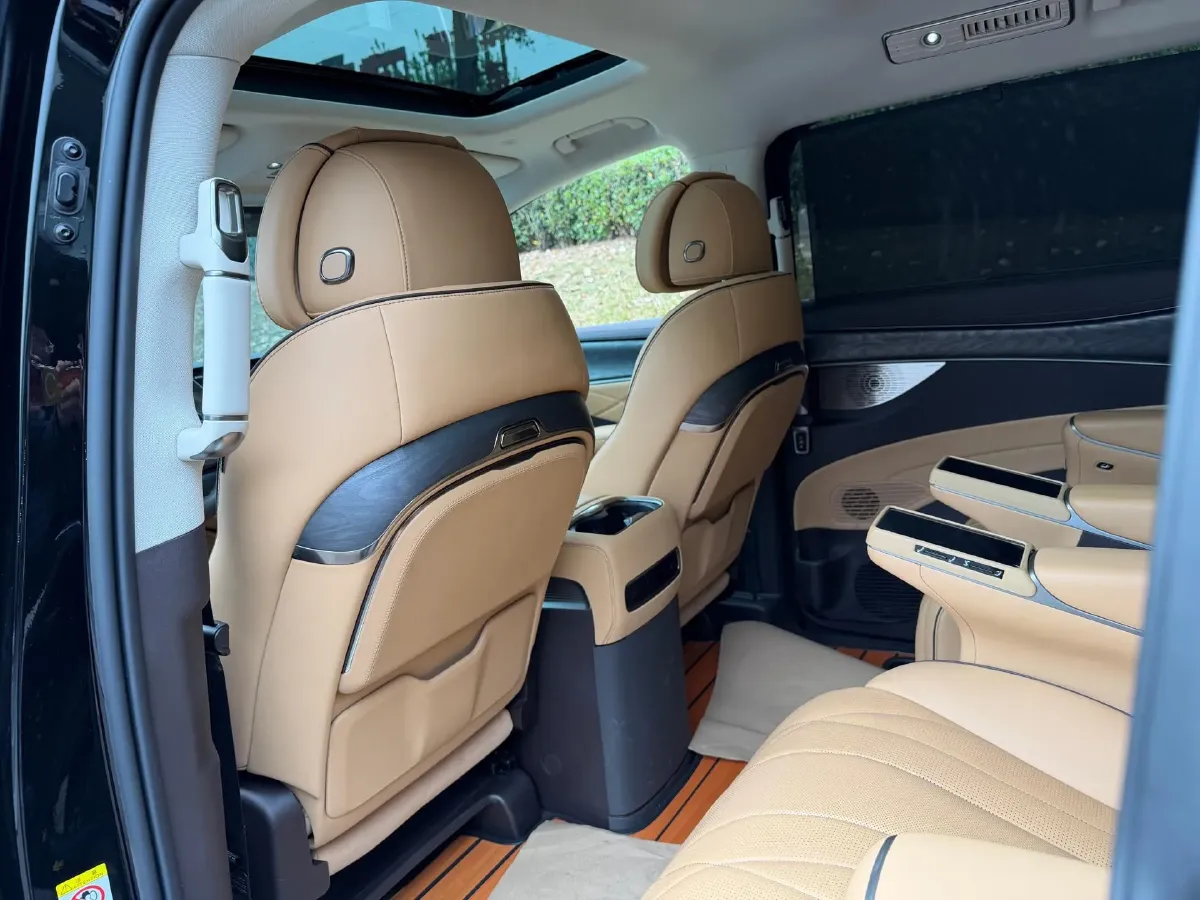 2024 Denza D9 1.5T 139HP L4 E-CVT PHEV 40KWH,autocango,china used car exporter,china ev exporter,chinese used car exporter,chinese used ev exporter