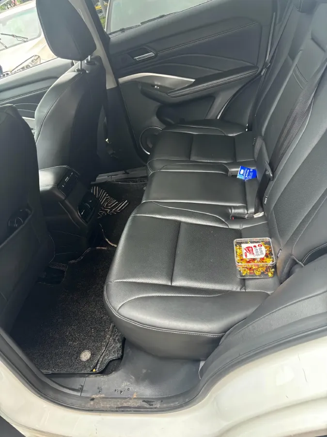 2018 WEY VV6 2.0T 197HP L4 7DCT,autocango,china used car exporter,china ev exporter,chinese used car exporter,chinese used ev exporter